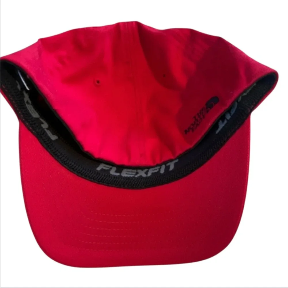 THE NORTH FACE Flex Fit FITTED BASEBALL CAP HAT Solid Red w/Blue Logo S/M